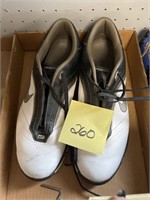 SIZE 11.5 NIKE GOLF SHOES