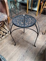 Black Metal Plant Stand