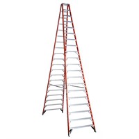RET$1,272 Werner Fiberglass Twin Step Ladder EB6