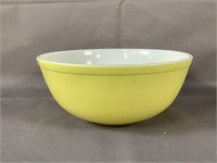 Pyrex mixing bowl