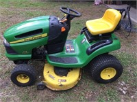 John Deere "115" Lawn Tractor - Hydrostatic Drive