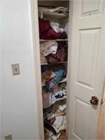 Contents of Linen Closet - Read Details