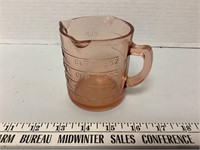 pink 3 spout measuring cup