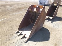 24" Backhoe Bucket w/ Teeth