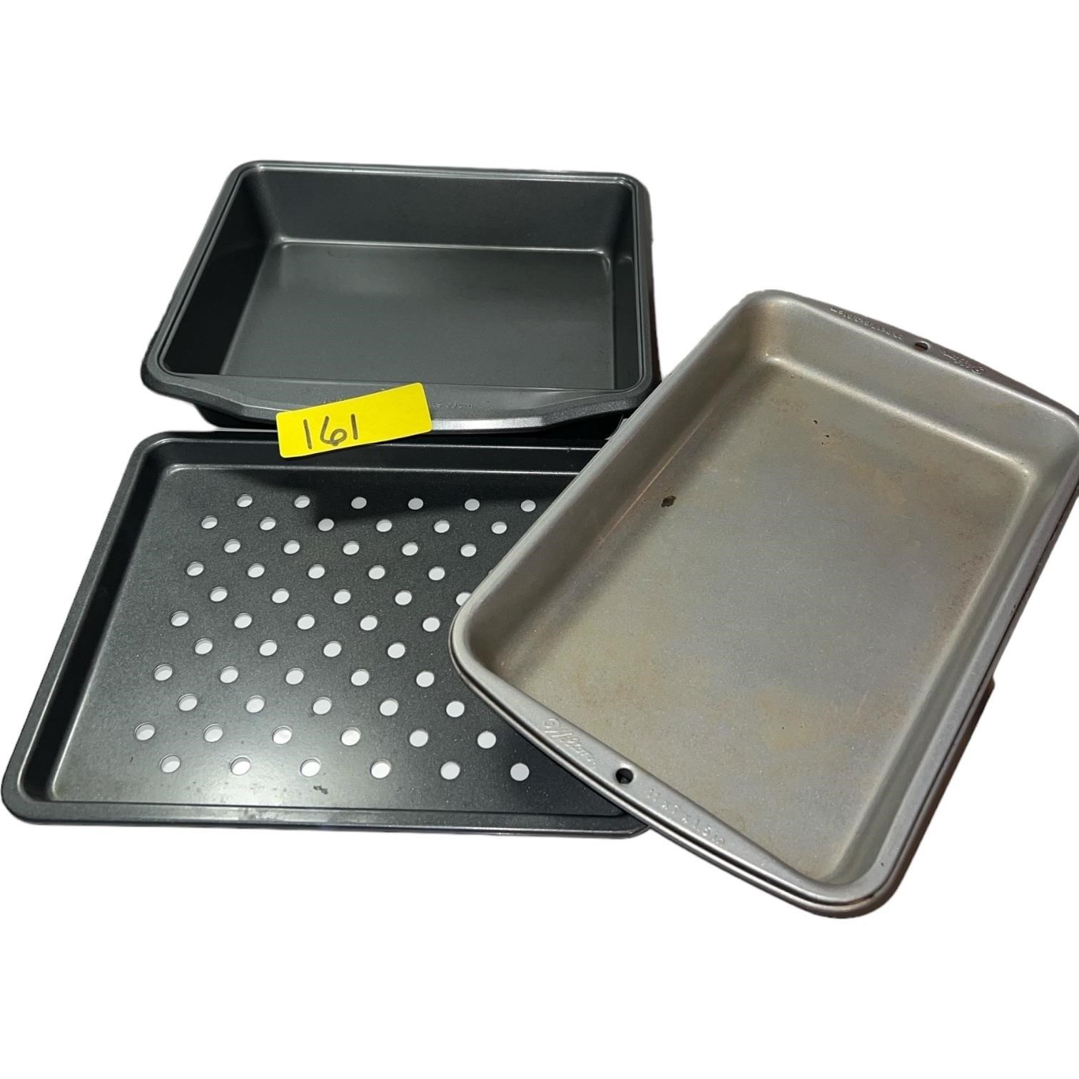 Baking Pans inc. Wilton Pans