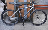 Police Auction: Movelo Algonquin Bike 26"
