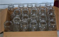 (K2) Lot of 40 Quart Canning Jars