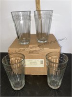Set of 4 17 oz  Longaberger glass tumblers