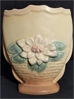 Hull Art U.S.A. pottery vase. 5.5"W x 3.5"D x