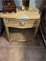 NICE WICKER TABLE WITH DRAWER