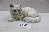 Homco Full Size White Cat Figurine w/Yellow Eyes