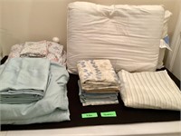 Queen Size Sheets group lot