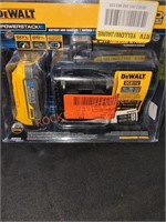 DEWALT 20V  POWERSTACK Compact Battery