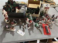 LARGE LOT OF CHRISTMAS DECOR