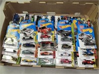 HOT WHEELS NEW - HUGE LOT - SEE ALL PHOTOS