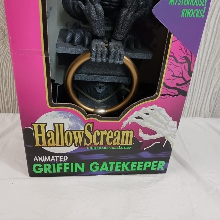 Hallow Scream Griffin Gatekeeper