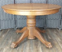 Nice Antique Lion Foot Oak Round Table