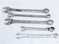 Assorted Wrench Tools Set