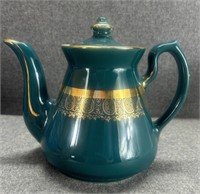 Vintage Hall 6 Cup Teapot