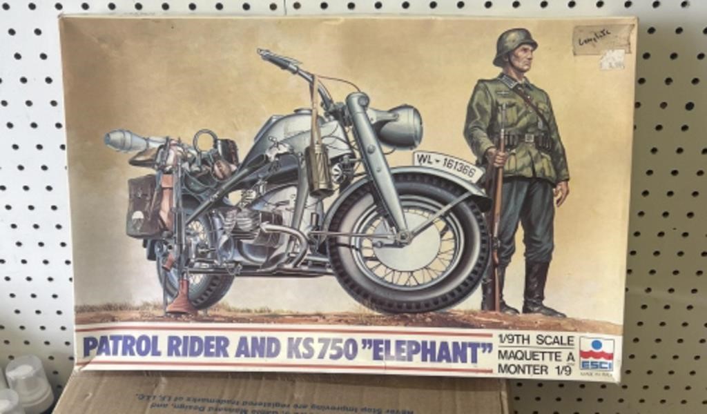 1/9 Scale Patrol Rider & KS750 Elephant Model