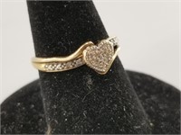 10kt Gold and diamond ring size 7, 1.7 grams total