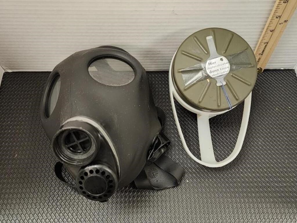 Vintage gas mask new