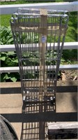 Metal shelves, lot of 4