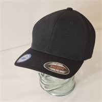 Black FlexFit Cap Cool Dry s/m