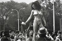 SIGNED 1968 PHOTOGRAPH WOODSTOCK ERA