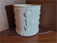 Porcelain/Ceramic Planter