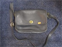 COACH LEATHER PURSE