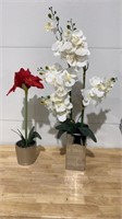 2 artificial flowers