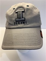 Illinois adjust the football cap appears in good