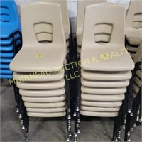 (16) STACKING CHAIRS