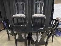 ROUND BLACK PEDESTAL TABLE WITH 8 CHAIRS AND 1 EXT