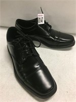 ROCKPORT MENS SHOES SIZE 8M (USED)