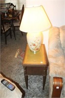 Vintage/Antique Sofa Table/Lamp