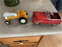 IH cub tractor and metal car