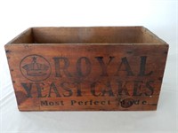 ROYAL YEAST CAKES WOODEN BOX