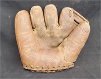 Vintage  baseball  glove,  11" x 10"