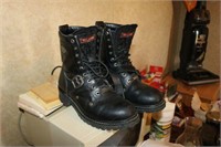 Pair of Harley Davidson Size 9 Boots