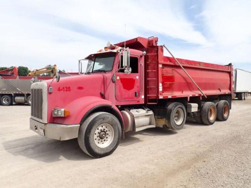 2007 Peterbilt 378 Tri/A Dump Truck 1NPFLUTX67D670