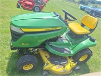 JD X300 25/48 Lawn Tractor