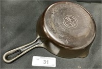 Griswold #5 Cast Iron Skillet.