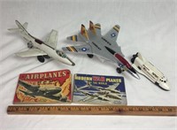 Tin & Plastic Jets / Other Toy / 2 books