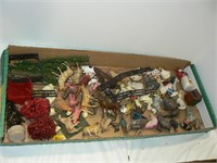 FLAT OF SMALL ANIMALS FOR VILLAGE DISPLAY