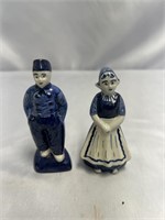 Delft Blue Salt and Pepper Shaker  4 INCHES