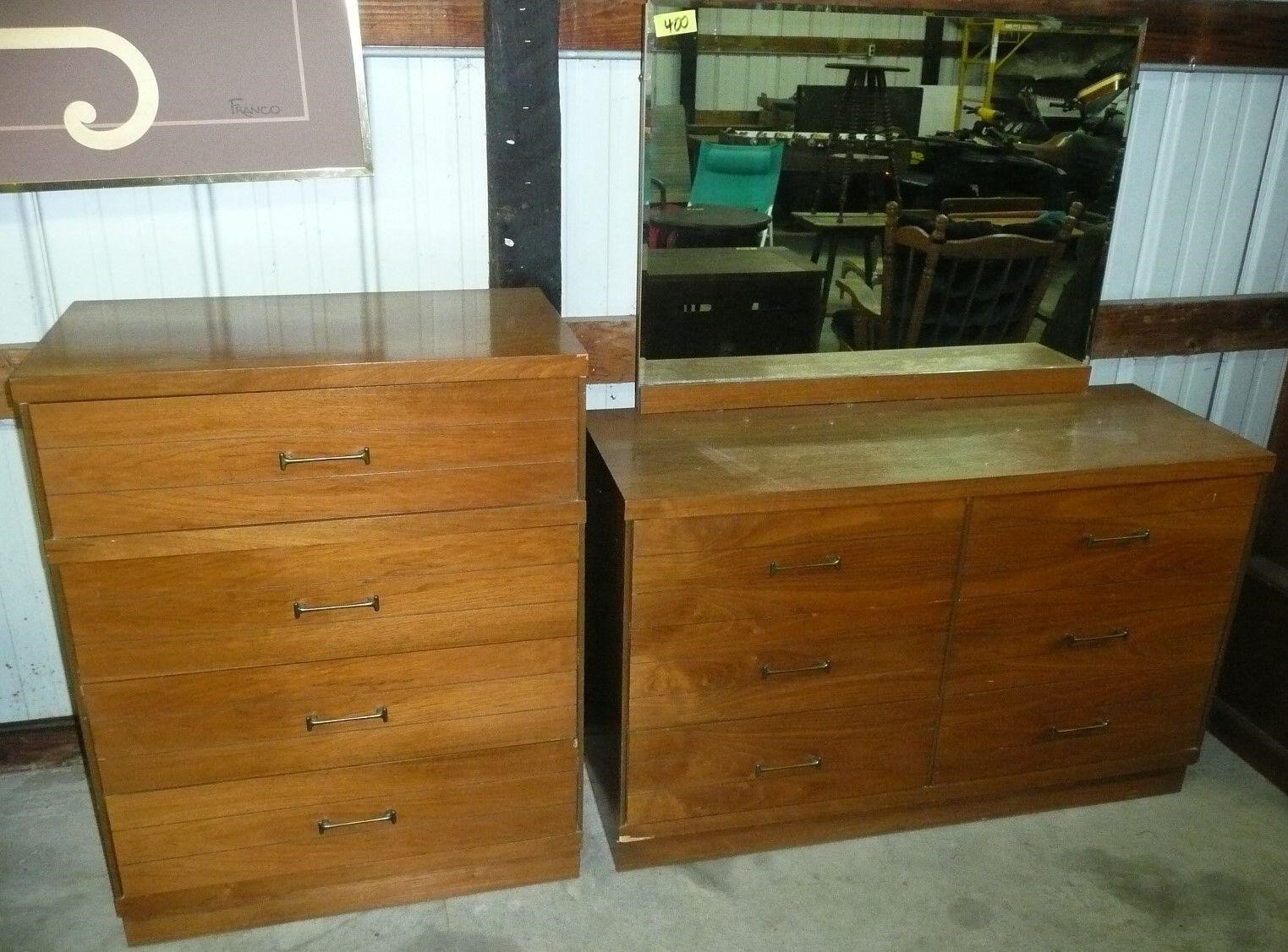 2 Piece Dresser Set