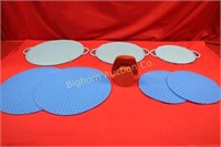 Silicone Steamers, Trivet Mats & Mit
