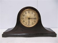 WOODEN ELECTRIC MANTLE CLOCK
